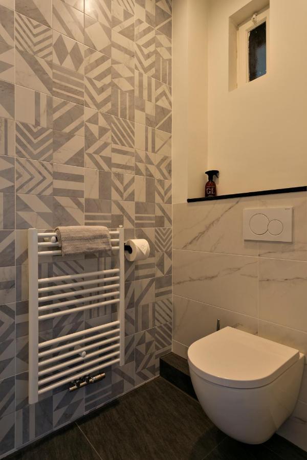 Stadsslaperij B&B Tilburg Ngoại thất bức ảnh